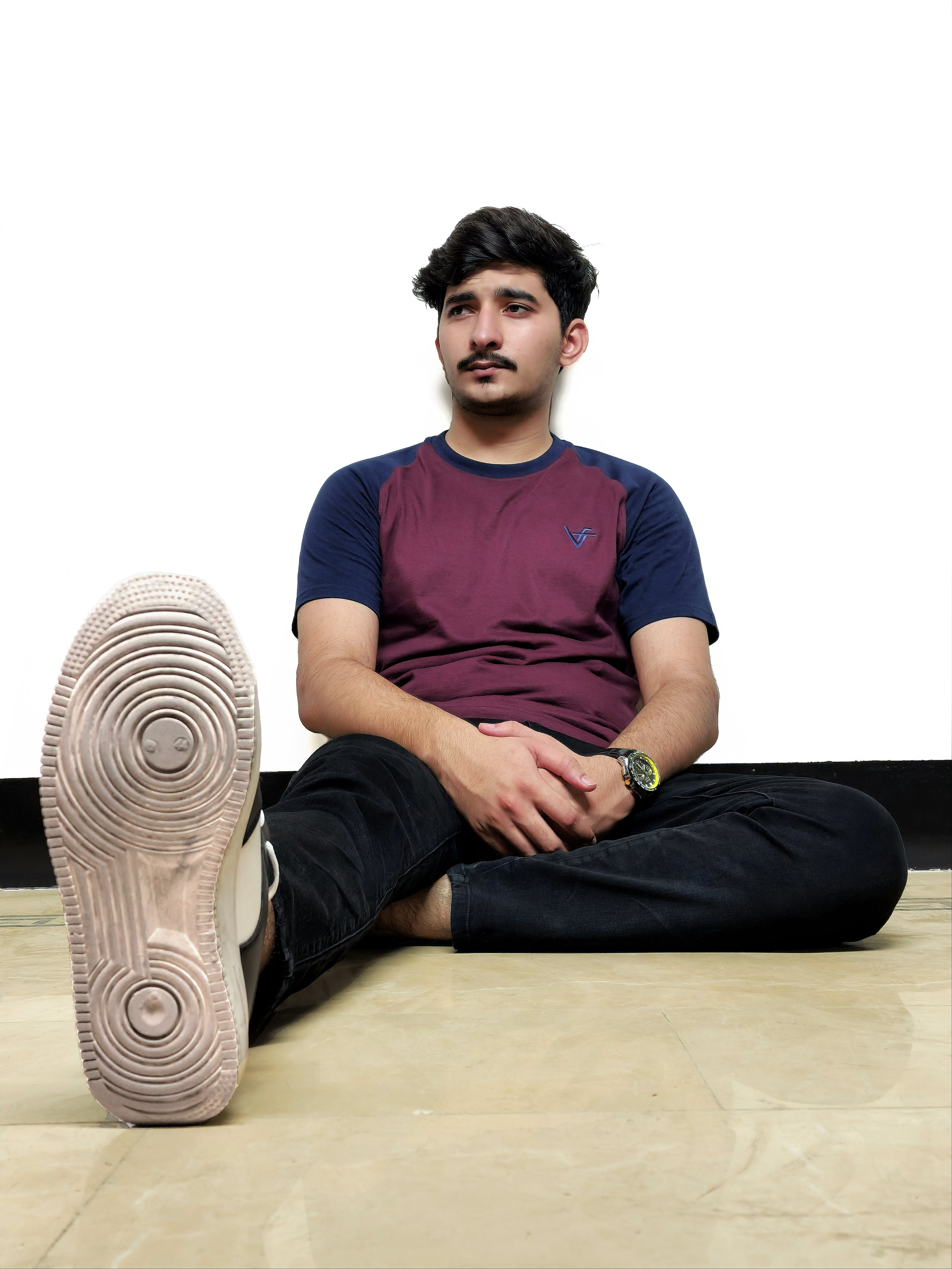 The Crew Raglan Classic – Maroon & Navy Fusion