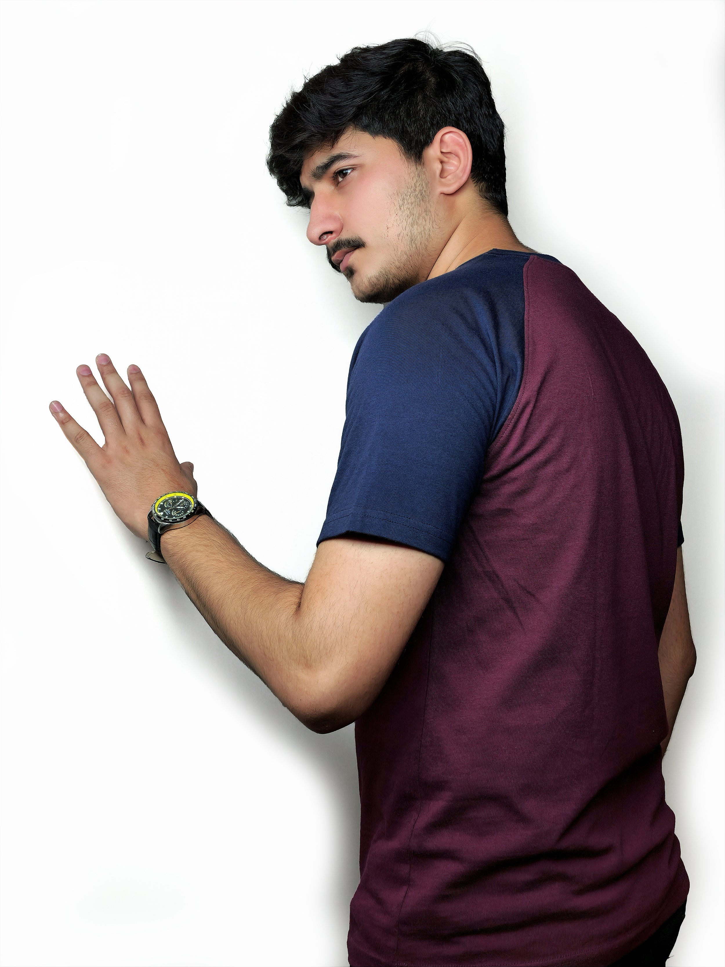 The Crew Raglan Classic – Maroon & Navy Fusion